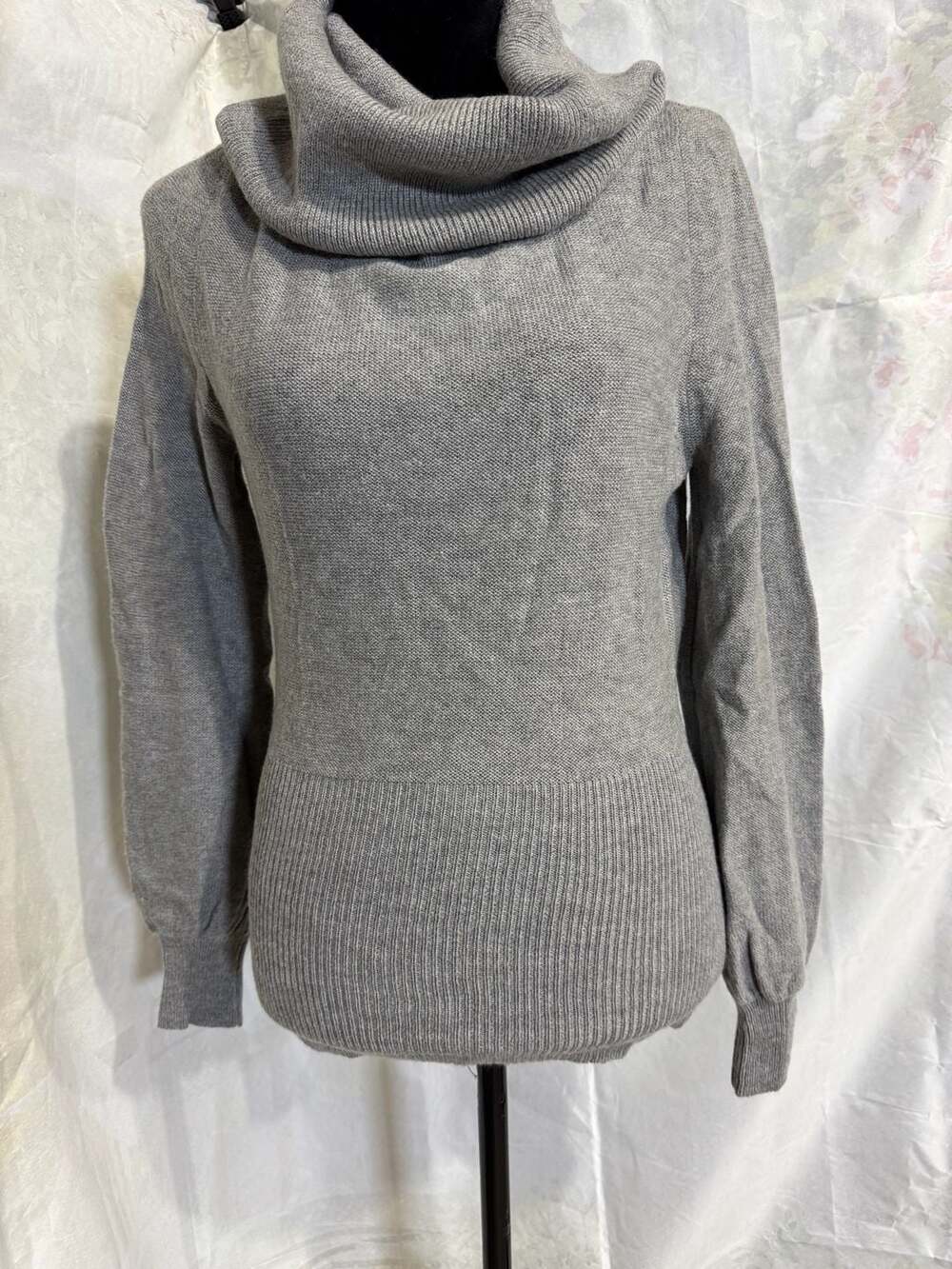 Patagonia Women's Lambswool Blend Cowl Neck Sweater Gray Size M